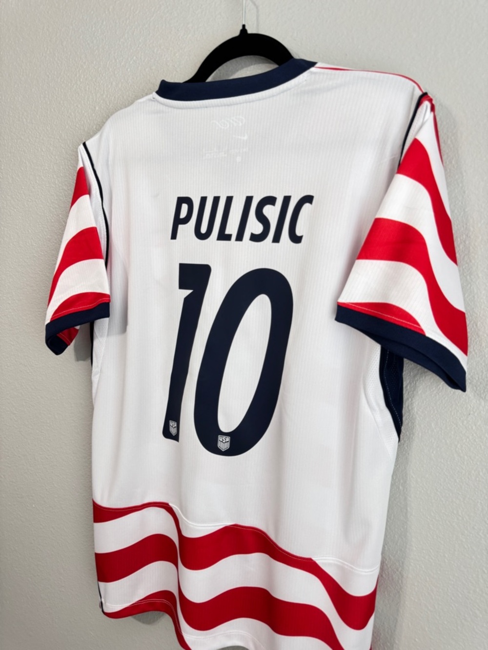 Christian Pulisic #10 USMNT World Cup 2026 Soccer Jersey - White & Red - Picture 4 of 4